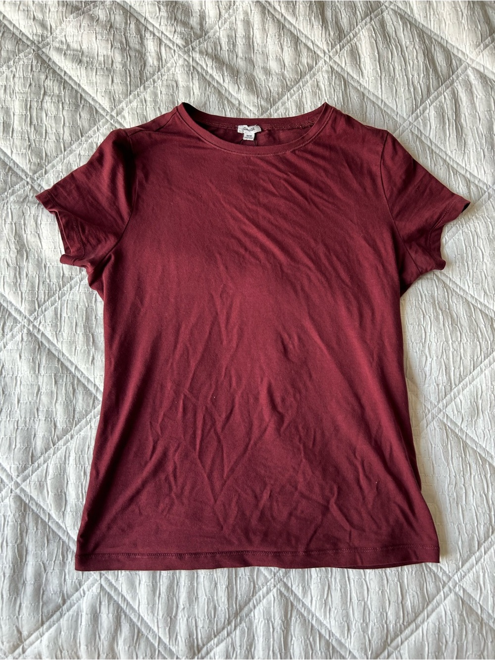 Garage Women's Short Sleeve Crewneck Tee in Burgundy